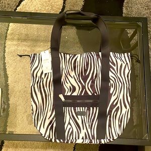 Bnwt Ugg zebra print tote!!!